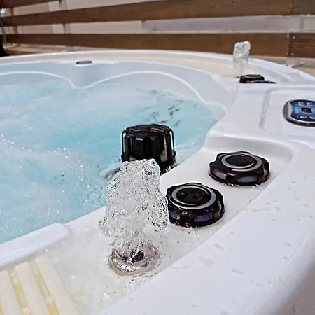 Il Panoramico - Terrazza E Jacuzzi Neviano