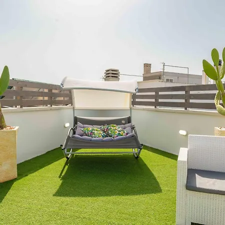 Il Panoramico - Terrazza E Jacuzzi Feriehus *