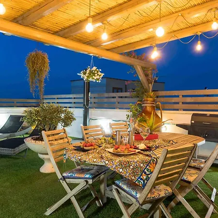 Il Panoramico - Terrazza E Jacuzzi Semesterbostad *