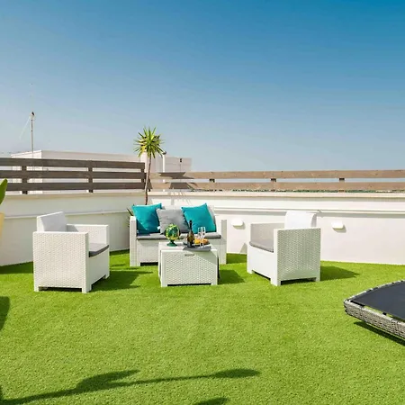 Semesterbostad Il Panoramico - Terrazza E Jacuzzi Neviano