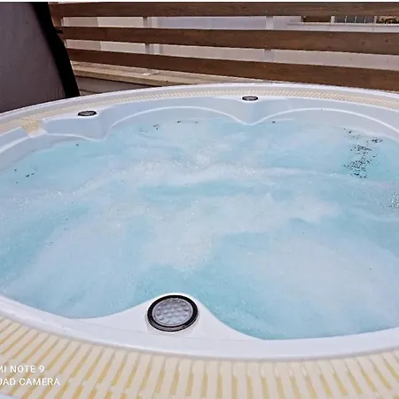 Il Panoramico - Terrazza E Jacuzzi * Neviano