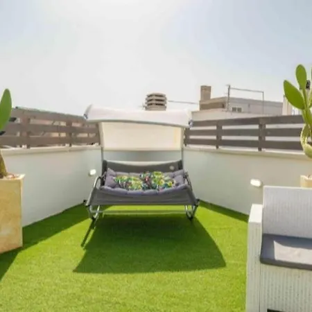 Holiday home Il Panoramico - Terrazza E Jacuzzi Neviano